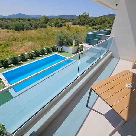 Villa Maestro Sreser